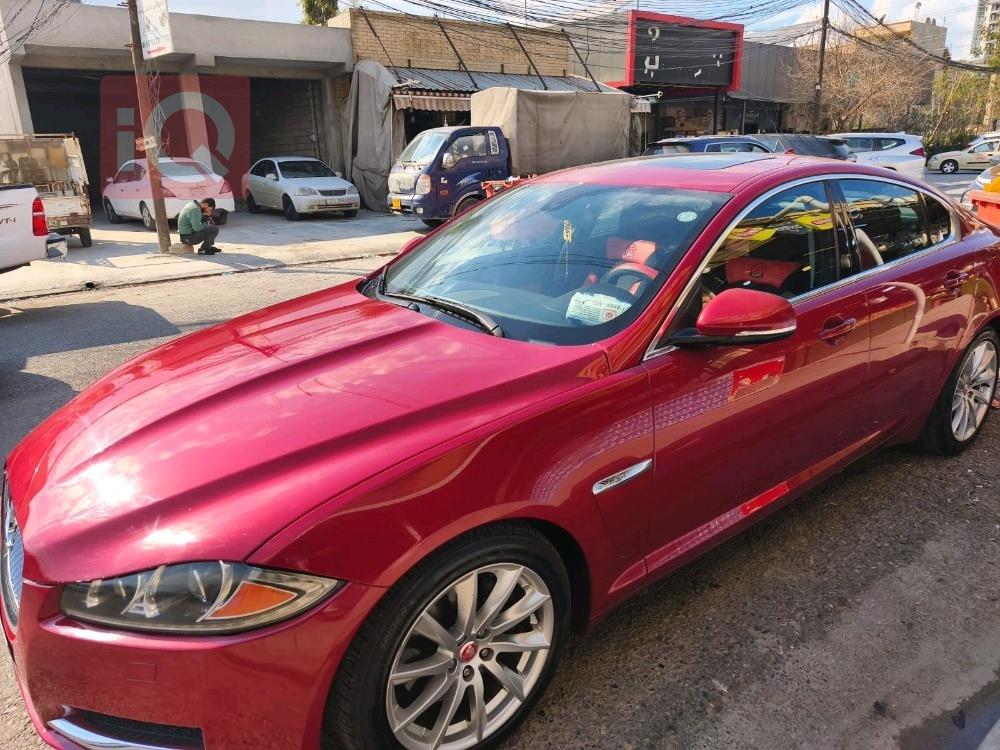 جاكوار XF
